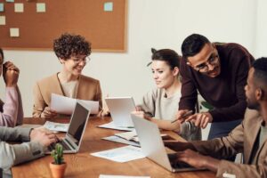 10 Maneiras de Se Destacar em um Mercado de Trabalho Competitivo